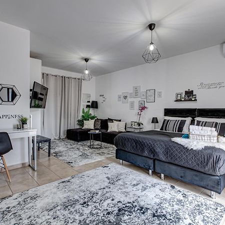 Milo Luxury House -Free Airport Pick Up-10Min Drive Villa Markopoulo Mesogaias Luaran gambar
